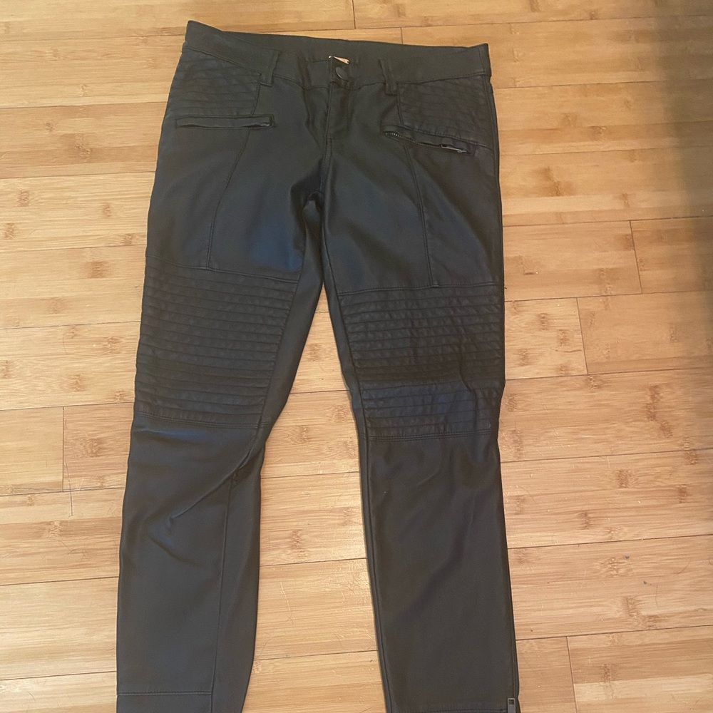 FREE PEOPLE faux leather pleather Moto legging